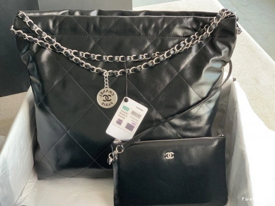 First Bag Ru HANDBAG CHANEL 22 0817